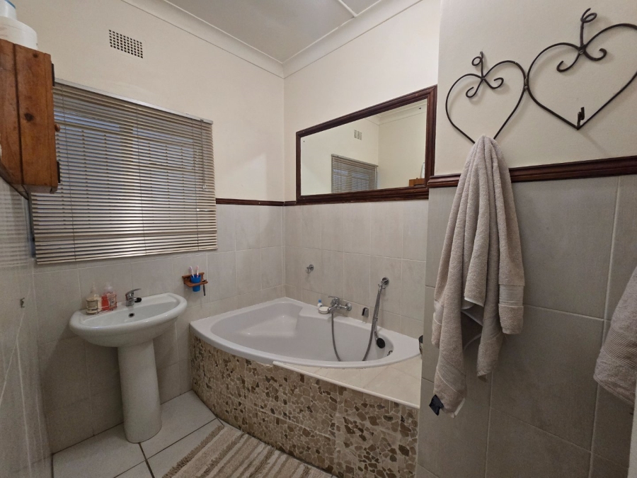 4 Bedroom Property for Sale in Dan Pienaar Free State